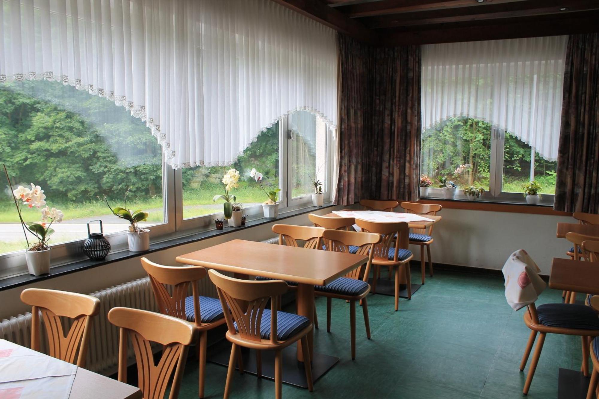 Hotel Restaurant Neu-Holland Kassel Exterior photo