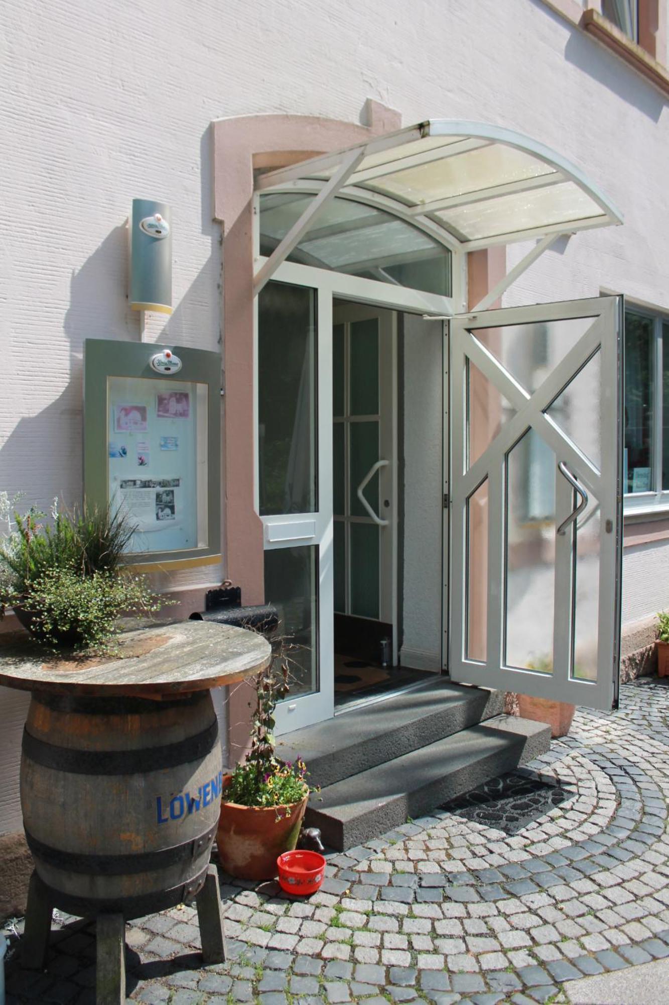 Hotel Restaurant Neu-Holland Kassel Exterior photo
